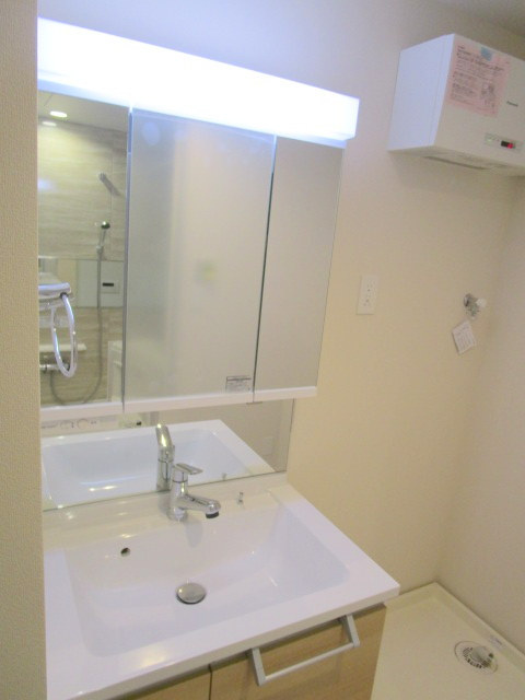 エルデグランツの洗面所|★独立洗面台・洗濯機置き場★