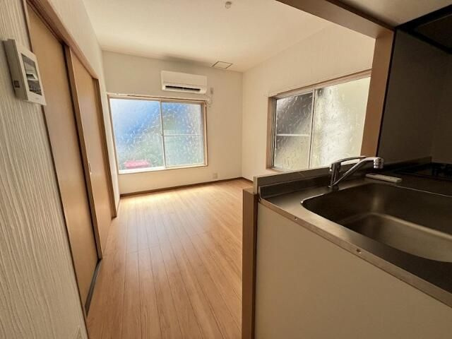 サンハウス豊島の居間・リビング