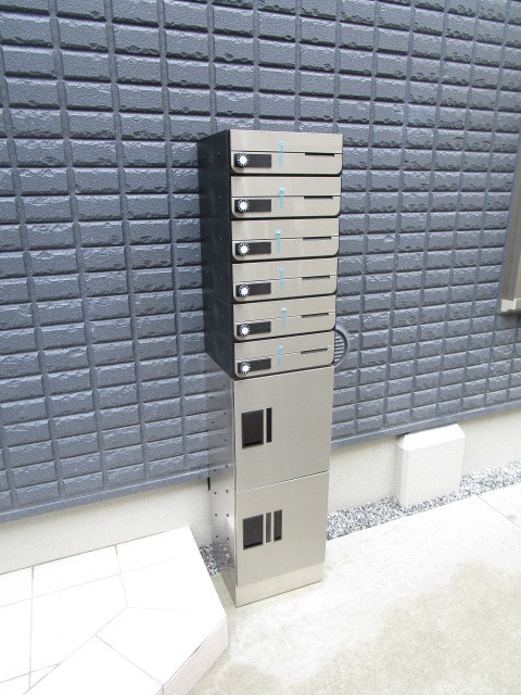 ヌーベルヴィ向島のロビー|★集合ポスト／宅配ＢＯＸ★