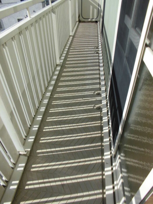 プレジオ白鳥　Ｂのバルコニー