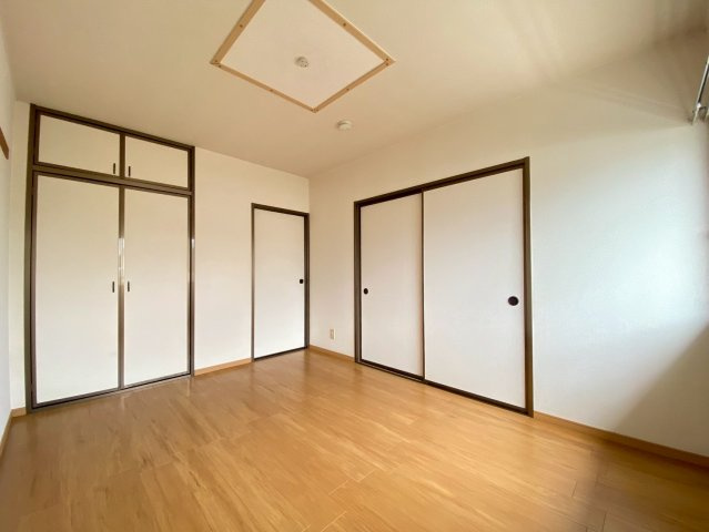 【寝室】 | 洋室①☆