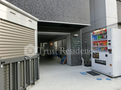 【エントランス】 | ハーキュリーズ両国