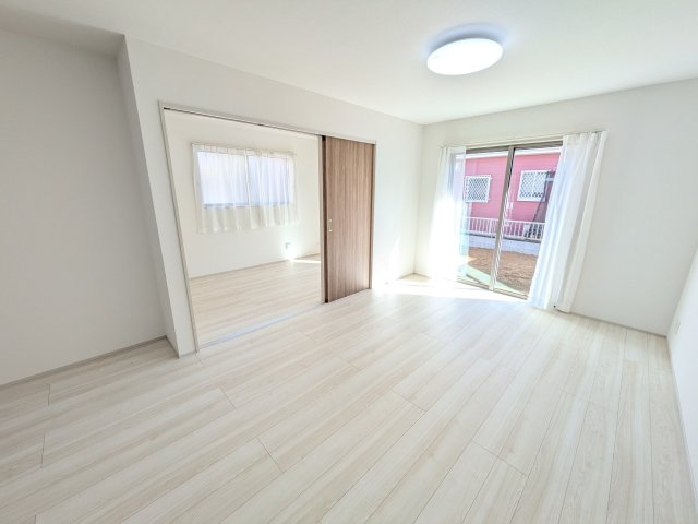 守谷市薬師台7丁目16番　新築戸建　C号棟の居間・リビング
