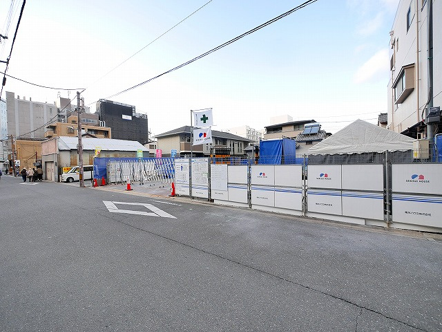 シャーメゾンアイメールの周辺