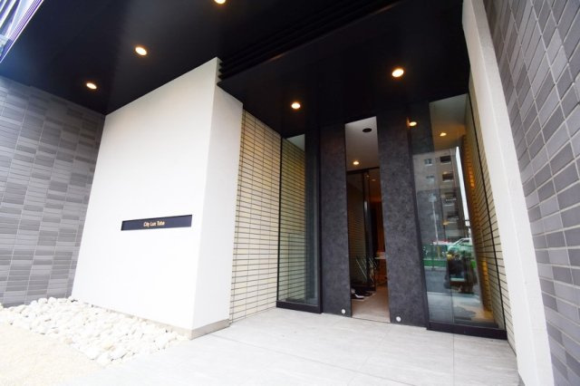Ｃｉｔｙ　Ｌｕｘ　Ｔｏｂｅのエントランス