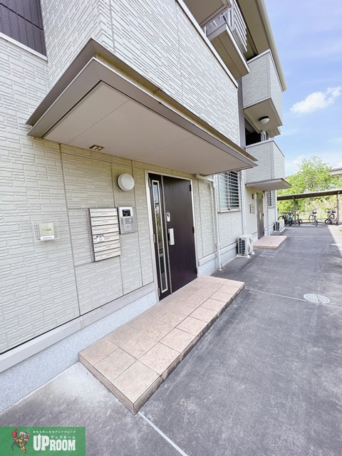 ムーンライト Ａ棟のエントランス