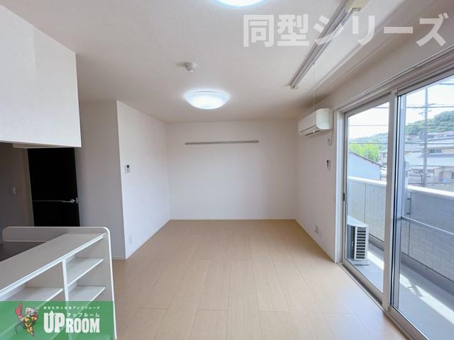 ムーンライト Ａ棟の居間・リビング