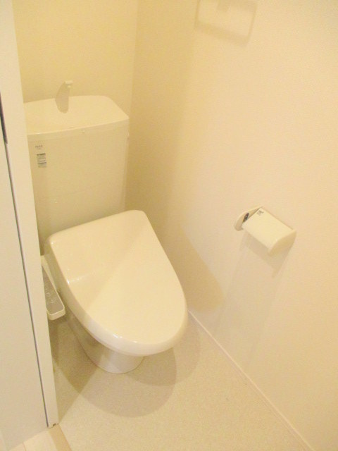 グラン　フェリシア　ウエストのトイレ|★温水洗浄便座★