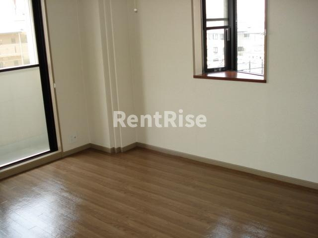 プライムガーデンの居間・リビング