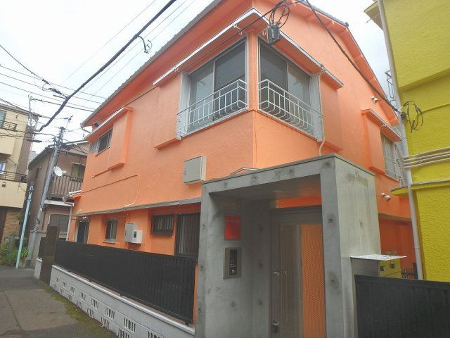 クレール千駄木A棟の外観