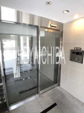 ARTESSIMO LINK CROSSのエントランス