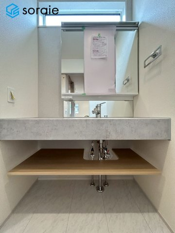 所沢市松郷　新築戸建の独立洗面台
