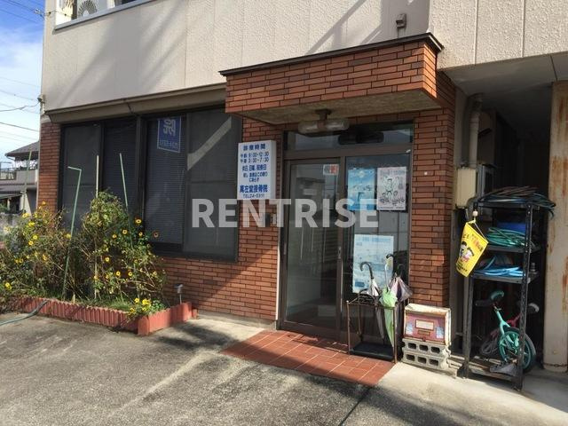 クラウンズマンション|萬左堂接骨院 0.1km