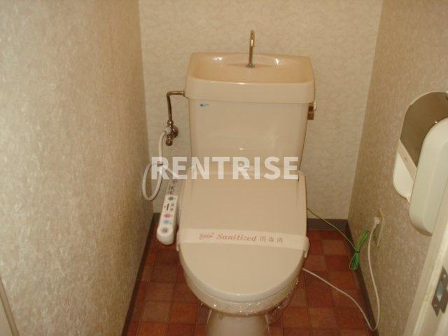 クラウンズマンションのトイレ|シャワー付トイレ