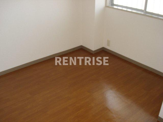 クラウンズマンションの洋室|北洋室