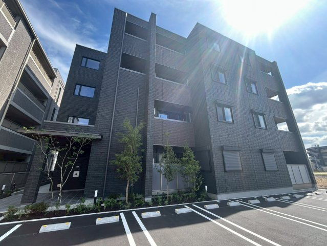 シャーメゾン　オークルート奈良