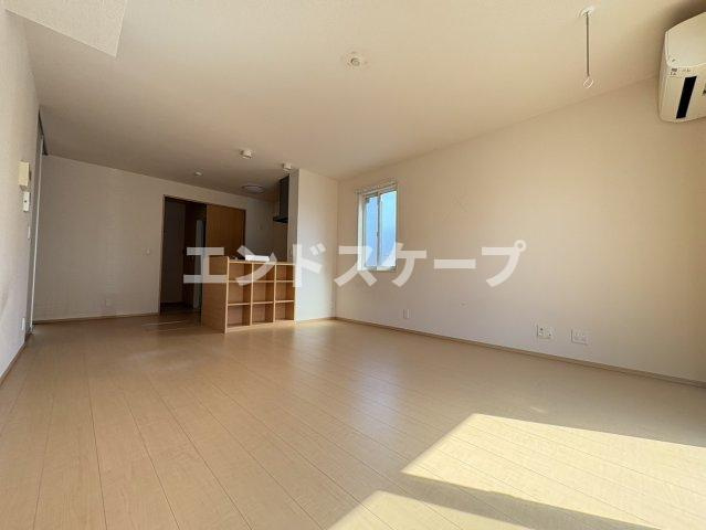 トアロード　Ⅱの居間・リビング|高崎、前橋のお部屋探しはエンドスケープまで！お客様の理想お聞かせ下さい♪