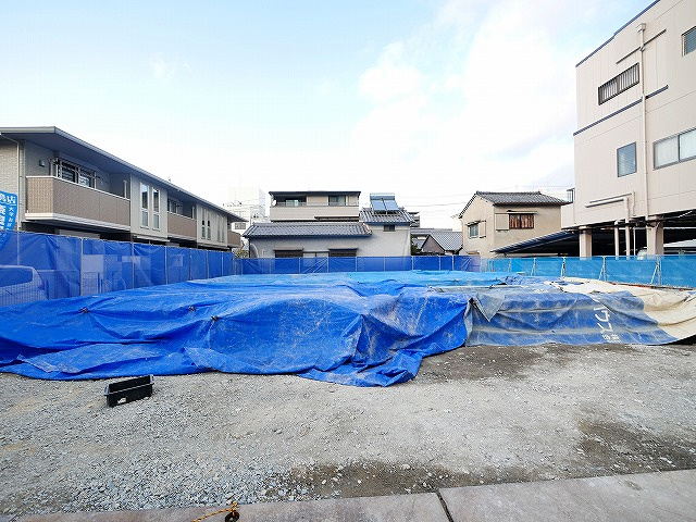 シャーメゾンアイメールの駐車場