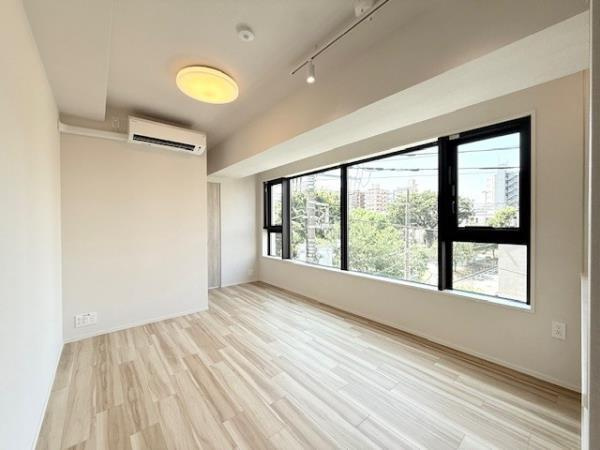 ジオエント駒込の居間・リビング