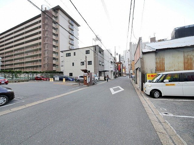 シャーメゾンアイメールの周辺