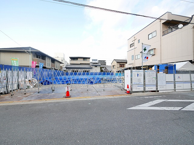 シャーメゾンアイメールの周辺