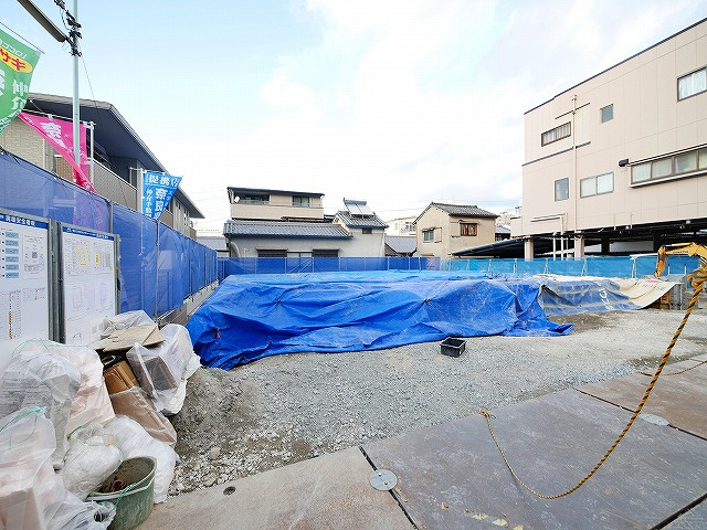 シャーメゾンアイメールの駐車場