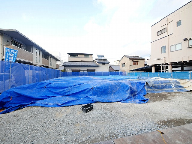 シャーメゾンアイメールの駐車場