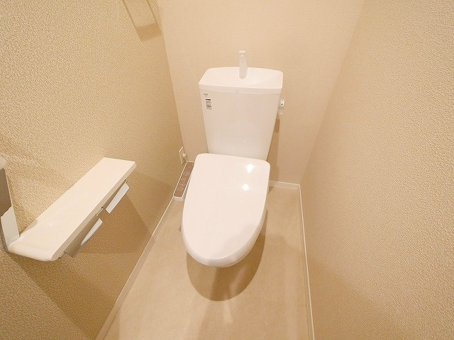 シャーメゾンアイメールのトイレ|落ち着いたトイレです