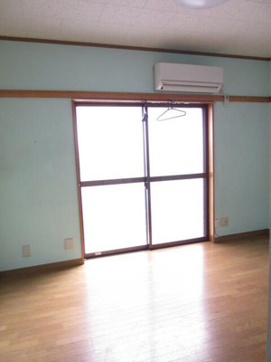 【居間・リビング】 | 上高田ハイツ