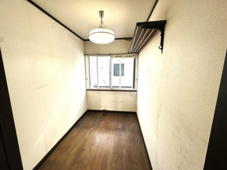 【その他】 | 千葉市緑区椎名崎町　中古戸建　京成千原線【おゆみ野駅】 | １階、納戸部分です。窓もあり通風良好です。