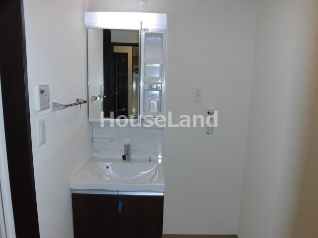 フジパレス新通の洗面所