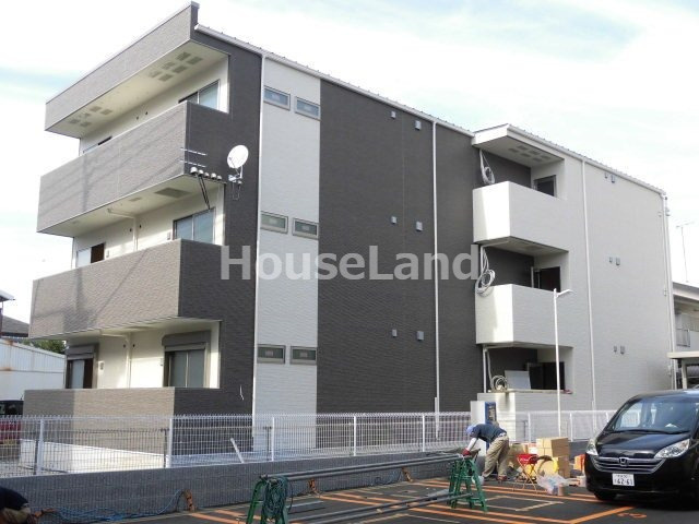 フジパレス新通の外観