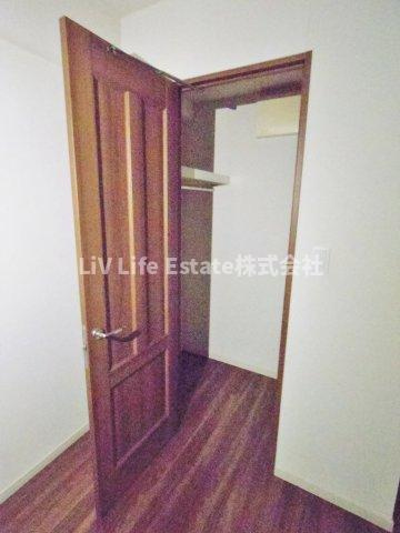 東村山市萩山町５丁目の賃貸マンションの収納