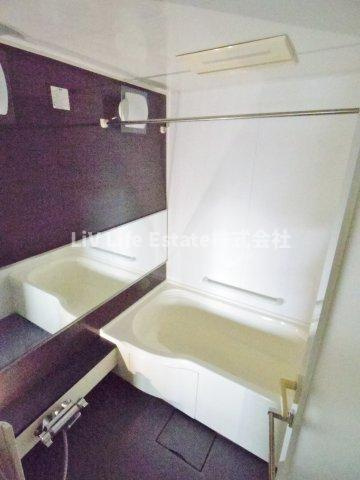 東村山市萩山町５丁目の賃貸マンションの浴室