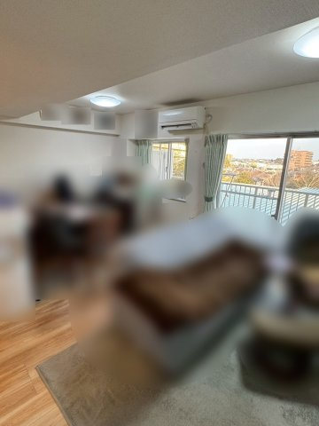 サンヴェール千葉サザンヒルズの居間・リビング|リビングダイニング