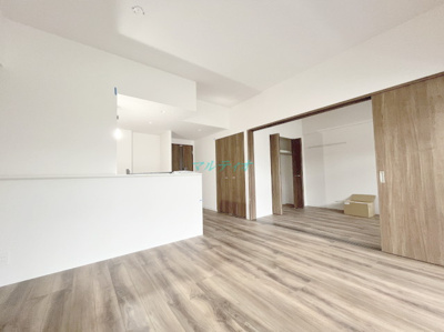 【居間・リビング】 | SKY GRANDE SENJU | 専有部