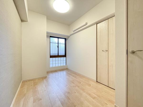 浦和針ヶ谷パーク・ホームズフィオーレの洋室|北東側の洋室　4.5帖