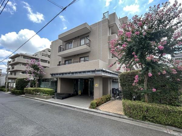 浦和針ヶ谷パーク・ホームズフィオーレの外観