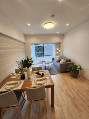 浦和針ヶ谷パーク・ホームズフィオーレの居間・リビング|南西向きの明るいＬＤＫ