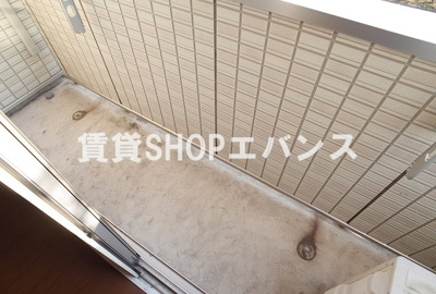 【バルコニー】 | メゾンドール | 暖かな日差しのふりそそぐバルコニー