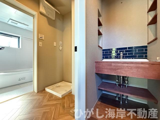 茅ヶ崎市赤羽根　新築戸建の脱衣所|脱衣スペース