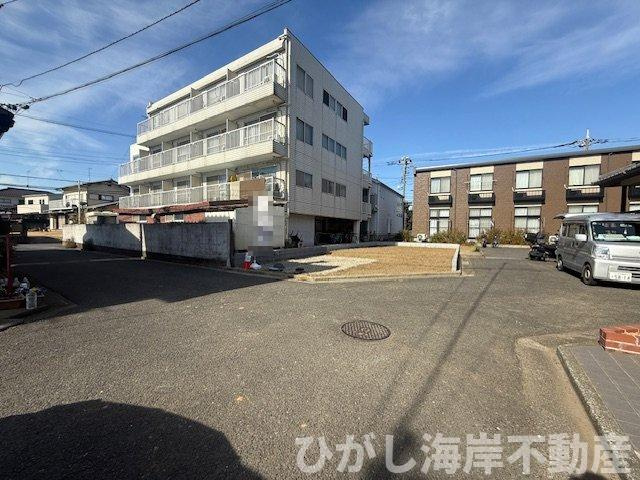 茅ヶ崎市今宿　新築戸建の前面道路含む現地写真|1月31日撮影　建築中　現地外観