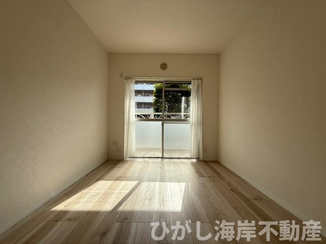 平塚ニューライフ ３棟の寝室|新規リフォーム完了！　洋室