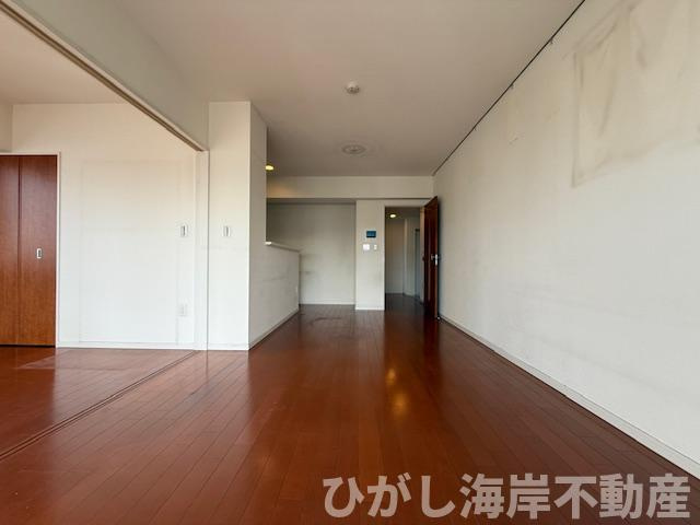 セレストタワー湘南平塚のダイニング|15.6帖　LDK