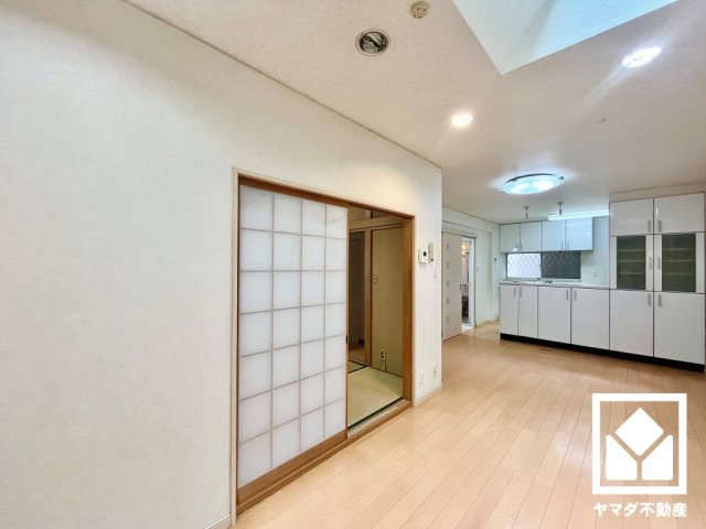 宇治市小倉町春日森の居間・リビング