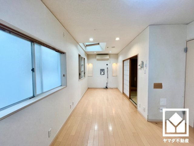 宇治市小倉町春日森の居間・リビング