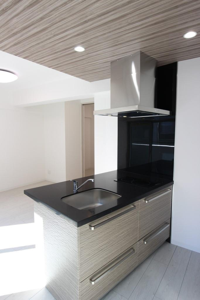 フクダ不動産八木駅前マンションのキッチン|室内全面リニューアル済み