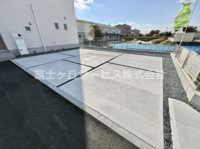 【駐車場】 | 湖西市新居町新居 2期 新築一戸建て 3号棟 | 駐車スペースもあります
