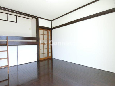 【居間・リビング】 | 霊屋第一コーポナバタ | ６．５帖の洋室です。