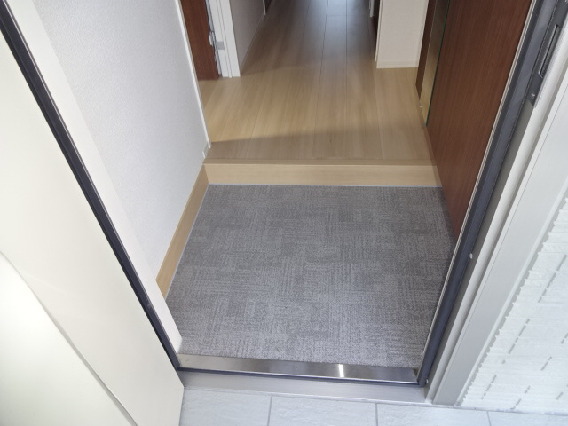 Placido　Aの玄関